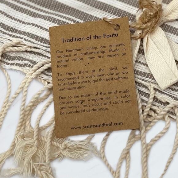 Scents & Feel Luxury Towel Set 4 Gray White Handwoven Cotton NWT NWOT - Picture 2 of 7